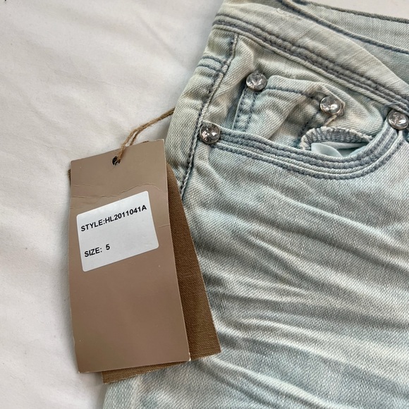 Low-rise Rhinestoned Bedazzled Embellished Jeans - Picture 7 of 7